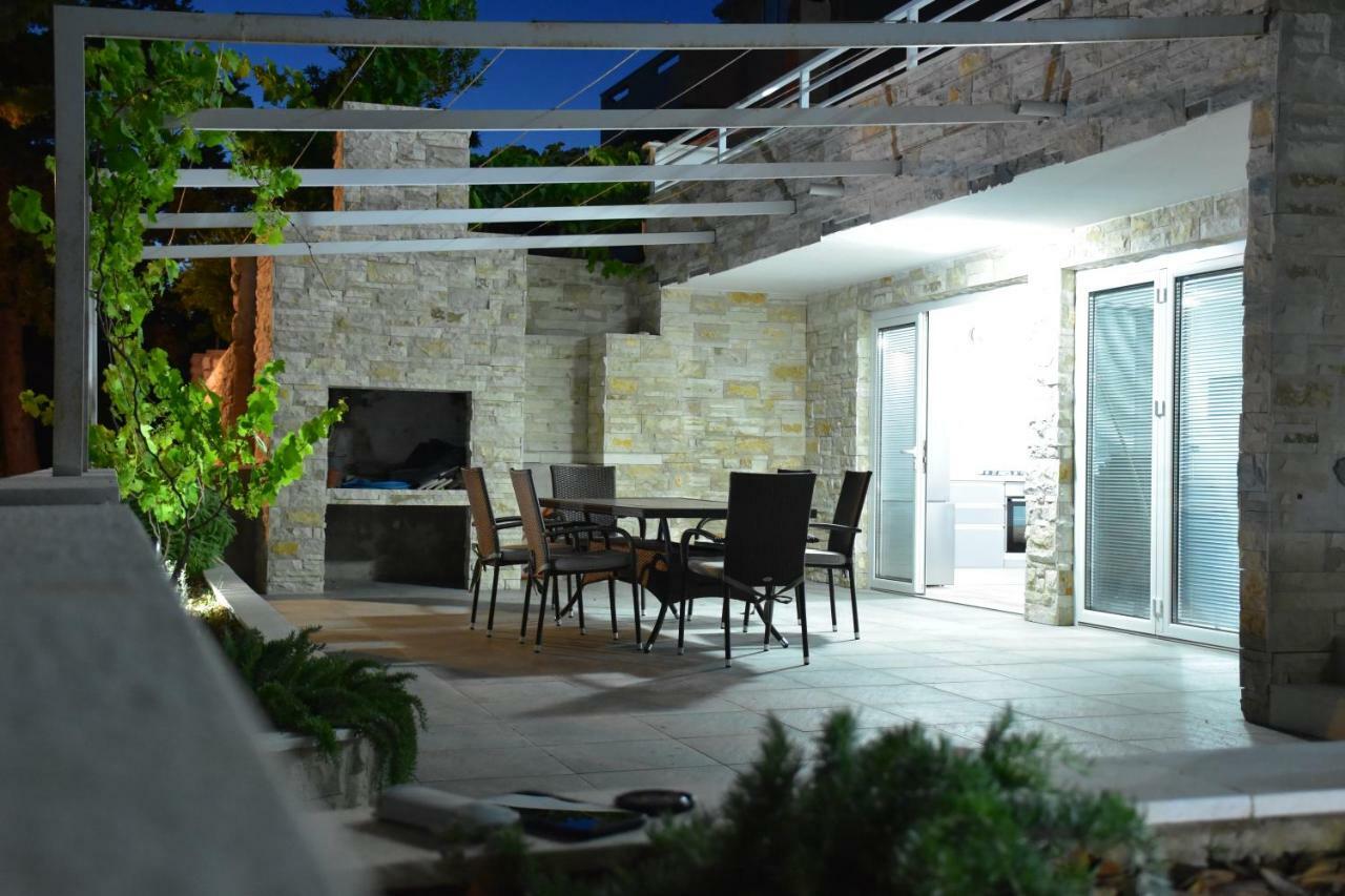 Beachfront Apartments - Villa Vita Stara Novalja Kültér fotó